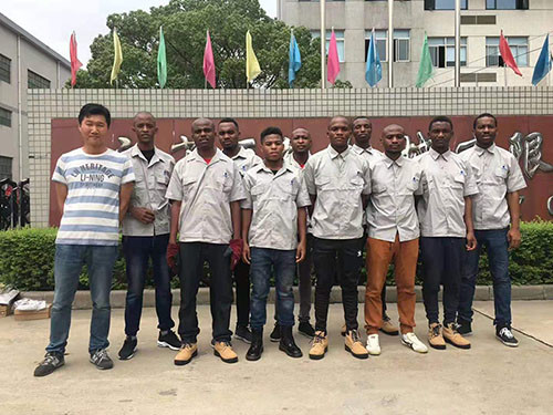 Últimos blogs de la empresa sobre Acoja con satisfacción en el extranjero a los estudiantes de África